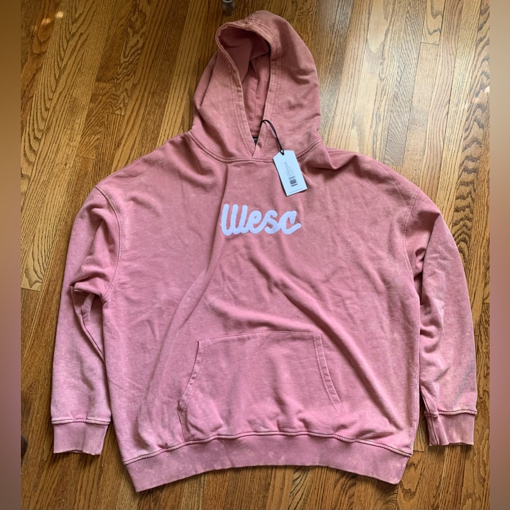 WESC HOODIE
